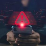 معاون ارتباطات شرکت مخابرات: مردم حاضرند آب و برقشان قطع شود، ولی اینترنتشان نه!