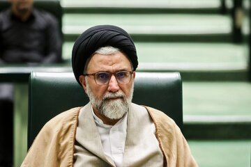 وزیر اطلاعات: هدف دشمن در ایران براندازی است/ انقلاب های رنگی در کشور ما کارساز نیست/ نفوذ یکی از ابزارهای کار و فعالیت دشمن محسوب می‌شود