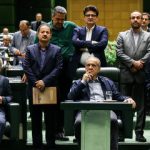 پزشکیان و مجلس بهانه گیر/ چرا بهارستان با دست پزشکیان را پس می زند و با پا پیش می کشد