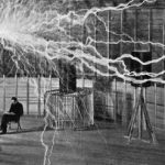 پیش‌بینی شگفت‌انگیز نیکلا تسلا / یک قرن پیش از اینترنت و گوشی هوشمند خبر داده بود!