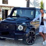 چرا رونالدو سوار خودروهای خودش نمی‌شود؟