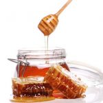 چگونه عسل طبیعی را از تقلبی تشخیص دهیم؟/ توضیحات یک سایت خارجی