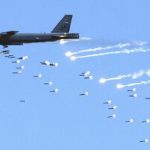 بمباران با بیش از ۲۰۰ بمب افکن «بی ۵۲» جهان را در بهت فرو برد / ۲۰ هزار تُن بمب در ۱۱ روز