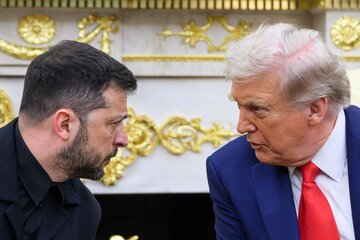 ترامپ: تا زمانی که من تأیید نکنم، او چیزی در چنته ندارد / پولتیکو: عاقبت جنگ در دست رئیس‎جمهور است صبر او تمام شده