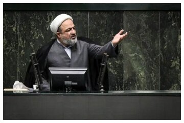زنستیزی حمید رسایی در بررسی اصلاح قانون مهریه؛ زنانی که حجاب را بهعنوان یکی از احکام اسلامی نمیپذیرند نباید حق مهریه و نفقه داشته باشند
