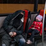 شب‌خوابی کارتن‌خواب‌ها در اتوبوس‌ها/ واکنش زاکانی