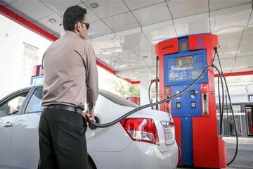 مصرف بنزین واقعا ۴۰ درصد کاهش یافت؟/ جایگاهداران چه میگویند