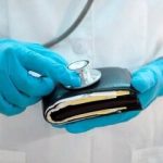 واکنش سازمان نظام پزشکی درباره زیرمیزی پزشکان