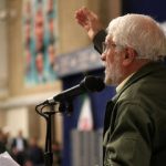 وقتی صادق آهنگران برای هدیه روز زن طلای همسرش را فروخت!