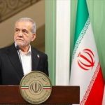 پزشکیان: من و هم همسرم در امتحانات جزو نفرات برتر کشور شدیم/ زمانی که ما دانشجو بودیم، می‌گفتند زنان نمی‌توانند جراحی کنند