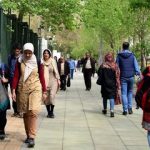 رابطه متناقض حاکمیت با طبقه متوسط ایران؛ «آمال دموکراتیک طبقه متوسط از بین رفت»