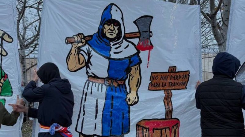 عکس | بنر جنجالی علیه دروازهبان بارسلونا؛ تو خائنی!