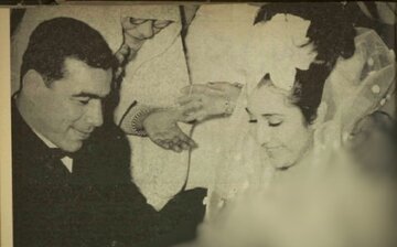 عکس | یادگار عروسی غلامرضا تختی و شهلا؛ وقتی ویگن لالایی را خواند!