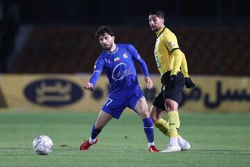 عکس|پوستر باشگاه سپاهان برای بازی با استقلال با کنایه به پرسپولیس