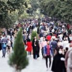 مسیر سی سالهای که طبقه متوسط را فرسوده کرد/ معلم و استاد دانشگاه راننده تاکسی اینترنتی شدند