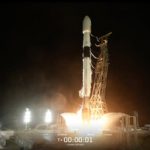 موشک فالکون روی سکوی پرتاب رفت