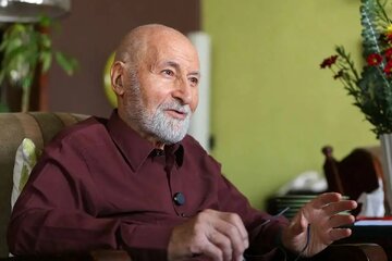 ناگفته های بهزاد نبوی از خودکشی نافرجامش با سیانور/ چه بخواهیم و نخواهیم محور اصلاحات با خاتمی است/ نسل زد تتلو را میشناسد؛ نه خاتمی و موسوی را