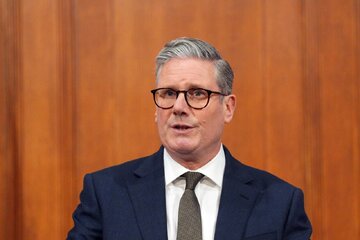 استارمر: ما دیگر آن انگلیسِ سالهای برگزیت نیستیم/ اروپا یک غول خفته است/ باید از آمریکا عبور کنیم/ ناچاریم تصمیمهای مهم بگیریم