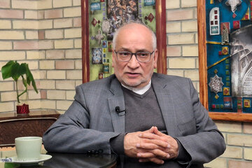 حسین مرعشی: مادر سلطان سکه خیلی فقیر است؛ در خانه‌ مردم کار می‌کند؛ پرسیده بود که پسر ما را اعدام کردید پس چرا سکه باز گران شد؟