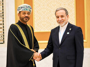 روایت وزارت خارجه عمان از دیدار «عراقچی» و «البوسعیدی» در ژنو