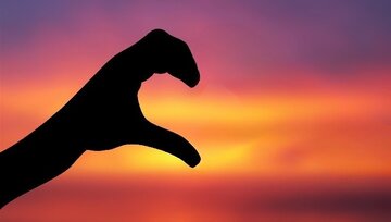 سالهاست منتظرم پسر یکی از اقوام به خواستگاری ام بیاید؛ یکبار زن گرفت و طلاق داد اما باز هم سراغ من نیامد/ ماجرای عشق یکطرفه