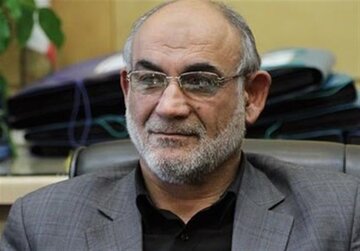 مظفر: رهبر انقلاب مانند امام خمینی(ره) به زورگویان عالم باج نخواهد داد