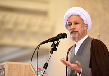 امام جمعه شیراز: حل مسائل کشور نیازمند همافزایی مردم و مسئولان است