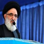 امام جمعه کرج: داشتن مواد هسته‌ای بازدارندگی دارد و لازم نیست حتی تبدیل به بمب شود