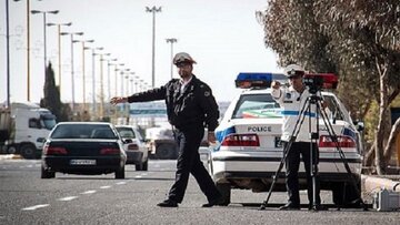توقیف پورشه میلیاردی در جاده‌های اصفهان / علت چه بود؟