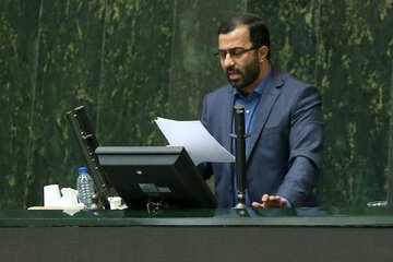 عباس گودرزی کیست؟/ از دبیری فیزیک دبیرستان تا سخنگویی هیات رئیسه مجلس/ ستادهای احمدینژاد، سکوی پرتاب مدیریتی