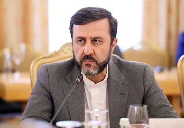 غریب آبادی: پاسخ شب گذشته سپاه به شیطنت آمریکاییها نشانگر آمادگی کامل نیروهای مسلح است