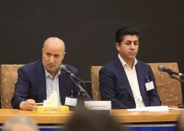 آب به طبقات بالای کِشتی رسید؛ گلایه مهدی تاج از قیمت دلار!