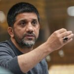 دبیر: کارگر کشتی هستم/ به دلم افتاده که تیم ملی فوتبال از گروه صعود می‌کند